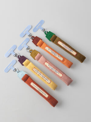 Keychain - Gantungan HP dan Kunci Bracey Puffy Penna Objects
