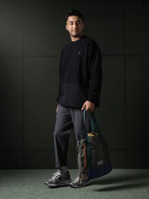 Dual Pockets Crewneck - Image 7
