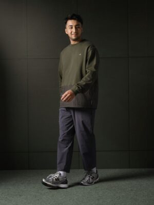 Dual Pockets Crewneck - Image 4